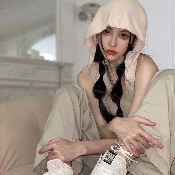 苏醒的亚当